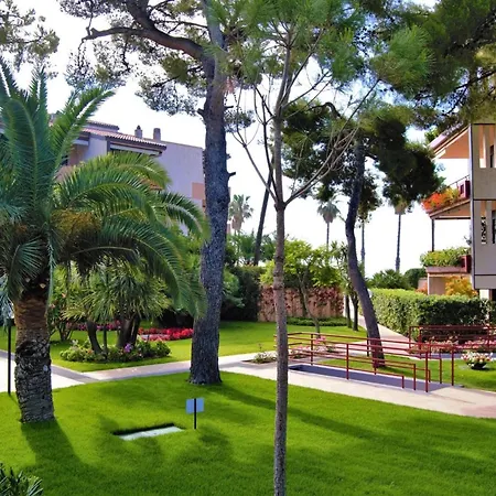 Affittasi Charme Portosole Con Piscina, Accesso Al Mare E Alla Ciclabile E Campo Tennis * 圣雷默